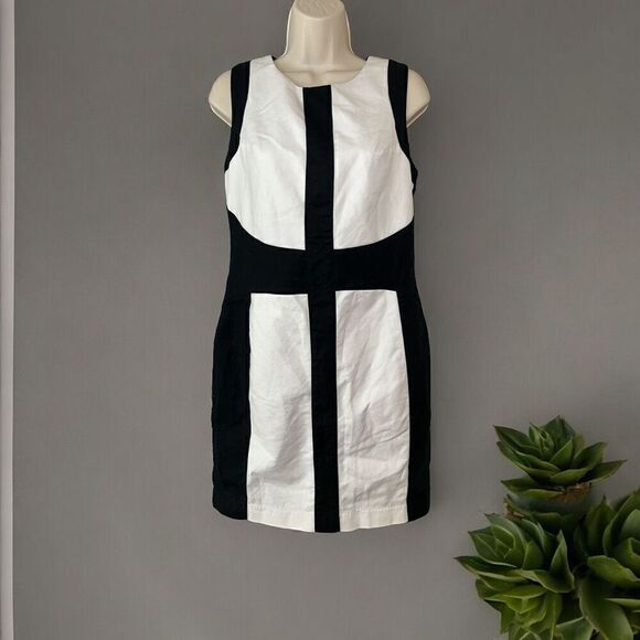 Willi Smith Black/White Color Blocked Sleeveless Shift Dress Size 8 - Picture 1 of 7